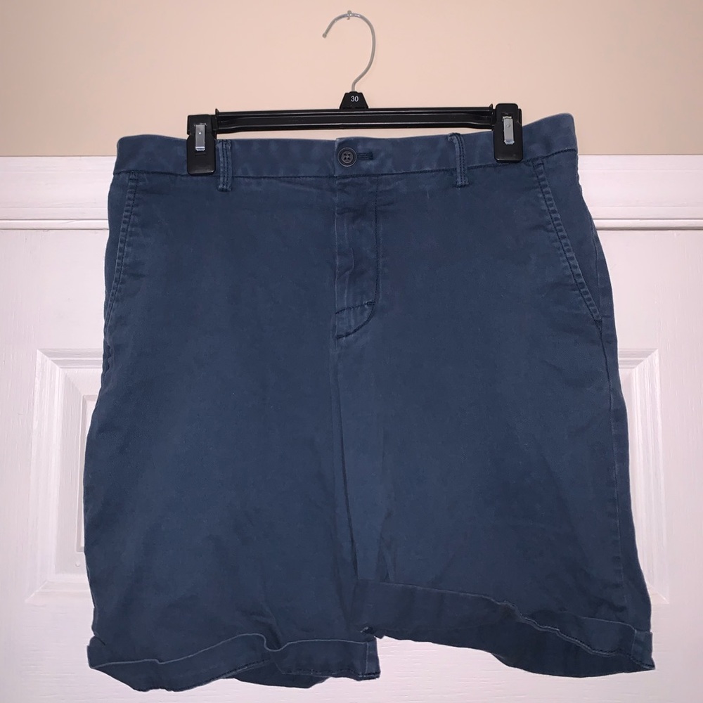 Izod Stretch Navy Blue Casual/Business Casual Shorts - Men’s 30W